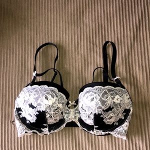 victoria secret lace bra